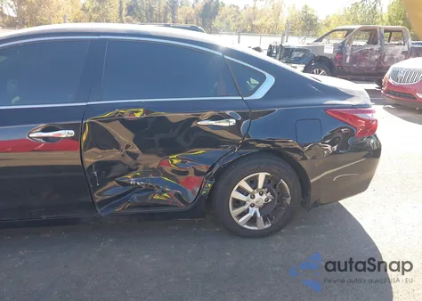 2018 Nissan Altima 2.5 S z USA, uszkodzony, nr VIN 1N4AL3AP2JC109090